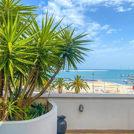 Terrazza Diomede- Manfredi Homes & Villas Manfredonia Buitenkant foto